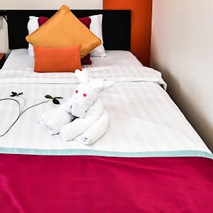 Deluxe Double or Twin Room Return Airport Transfer on Food & Beverage